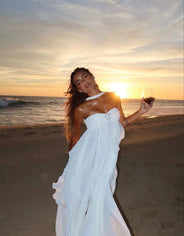 Collins | Vestido Maxi Sin Tirantes con Volantes